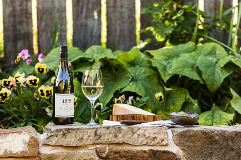 Daisy Bank Cottages - Accommodation Australia 3