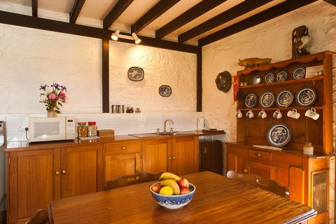 Daisy Bank Cottages - Accommodation Australia 2