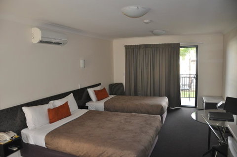 Dalby Fairway Motor Inn - Accommodation Australia 2