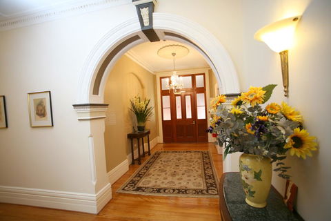 Darcy's Hotel - Accommodation Australia 0