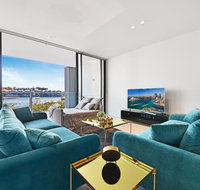 Darling Harbour Waterfront Luxury Apartment - Bed n Breakfasts