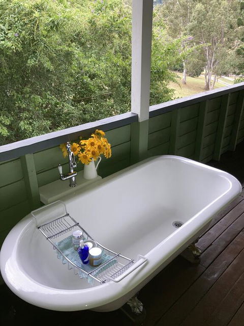 Dayboro - Blue Ridge Lavender Cottage - Accommodation Australia 1