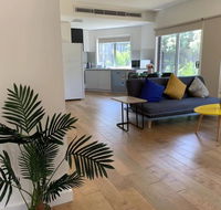 Delicate and Peaceful Bundoora Townhouse 20-R3 - Accommodation Australia