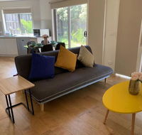 Delicate and Peaceful Bundoora Townhouse 7-R1 - Accommodation Australia