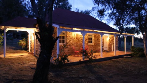 Dempster Cottage - Accommodation Australia 0