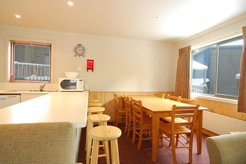 Discobulous 6 - Accommodation Australia 2