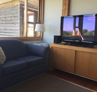 Dolphin Beach House - Accommodation Australia