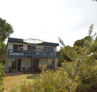 Dolphin Dreaming - 16 Dolphin Avenue - Accommodation Australia