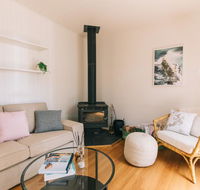 DOVESTONES BY THE SEA - INVERLOCH - Accommodation Australia