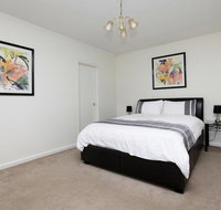 Downstairs in Hawthorn - Bed n Breakfasts