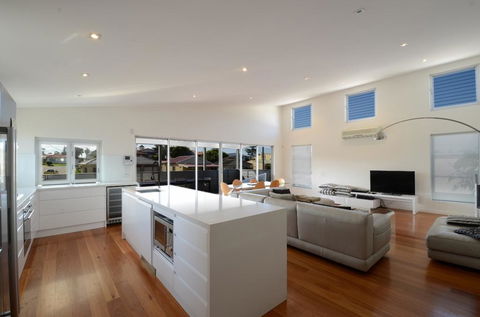 Dream Catcher Beach House - Shellharbour - Local Tourism 2