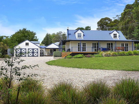 Duncraig House - Open Fireplace, Spa, Pet Friendly - Australia Shopping 0