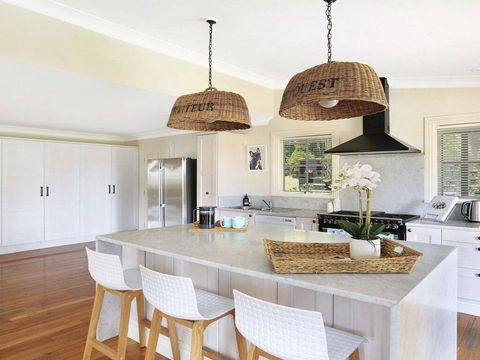Duncraig House - Open Fireplace, Spa, Pet Friendly - Australia Shopping 3