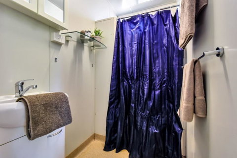 Dundee Beach Holiday Park - Bed n Breakfasts 2