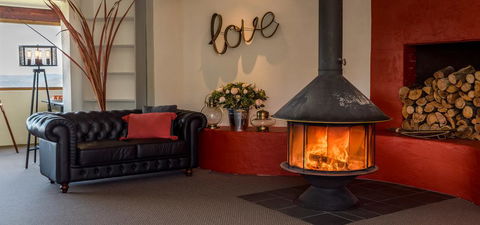 Eagle View Escape - Accommodation Australia 3