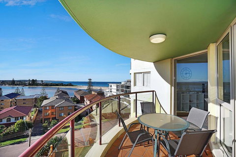 Eagle Wings - The Entrance, NSW - Local Tourism 1