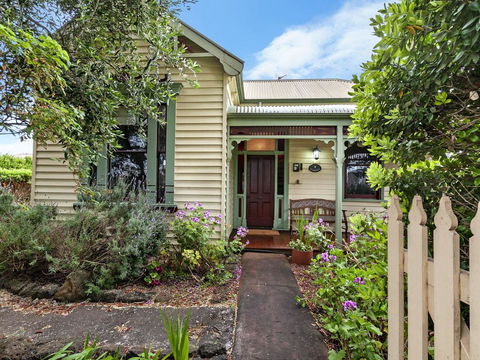 EAMONT ON SACKVILLE - Accommodation Australia 1
