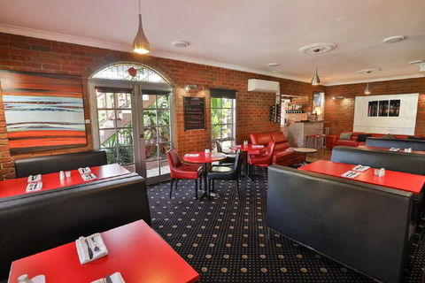 Early Australian Motor Inn - Accommodation Australia 2