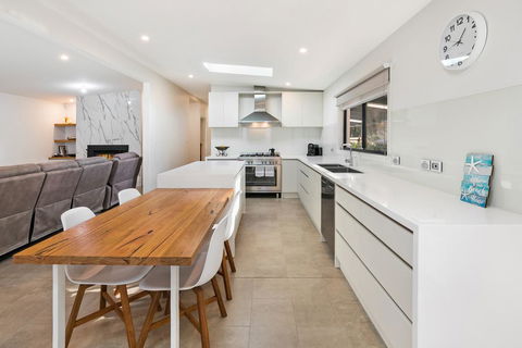 Easy Living Bayside Accommodation - Australia Shopping 2