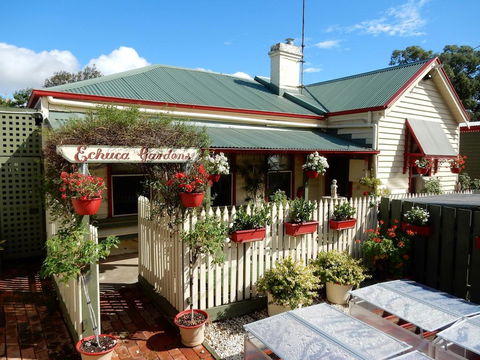 Echuca Gardens - Local Tourism 1