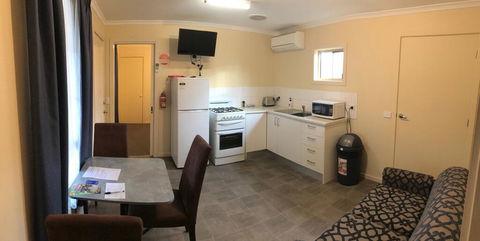 Echuca Holiday Units - Local Tourism 3