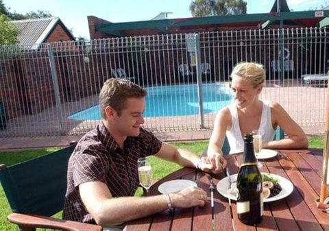 Echuca Nirebo Motel - Local Tourism 0
