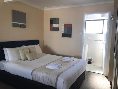 Edgewater Motel - Accommodation Australia 2