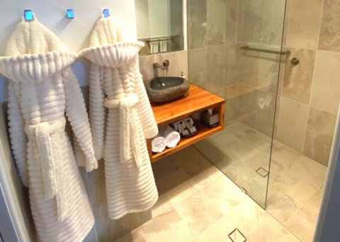 Eiger Chalet - Local Tourism 3