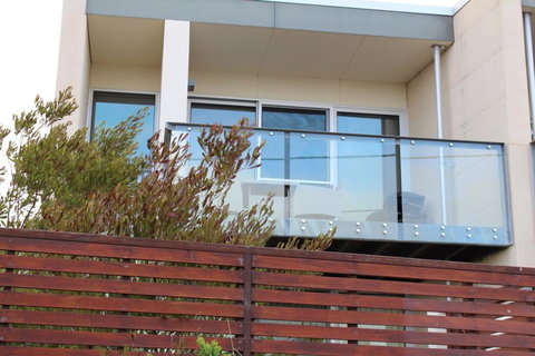 Eighty Eight - Australia Shopping 1