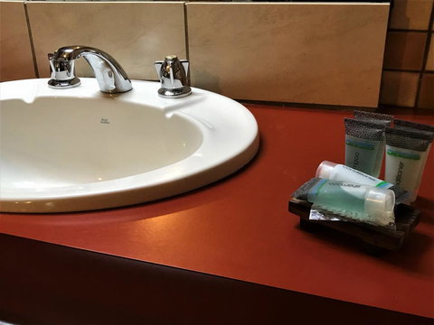 Eildon Lake Motel - Bed n Breakfasts 2