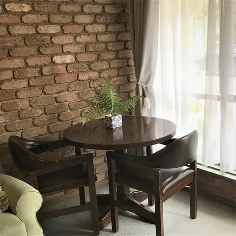 Eildon Lake Motel - Bed n Breakfasts 3