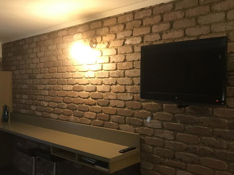 Eildon Lake Motel - Bed n Breakfasts 1