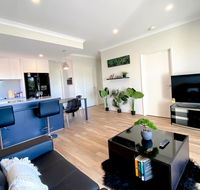 Elegantly Appointed BRAND NEW Luxurious Apartment - Australia Shopping