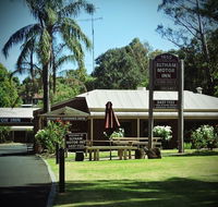 Eltham Motor Inn - Accommodation Australia