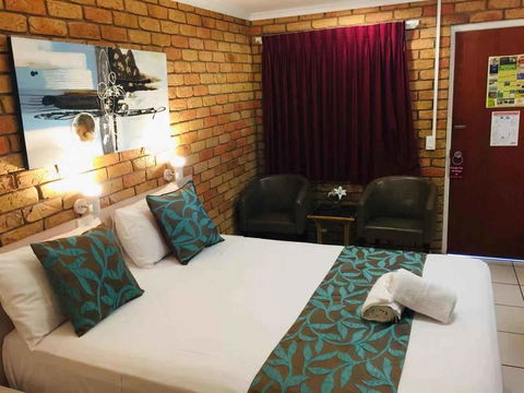 Emerald Highlands Motel - Australia Shopping 1