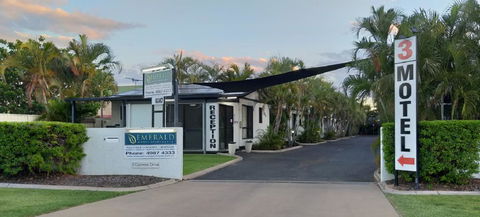 Emerald Motel Apartments - Australia Shopping 0