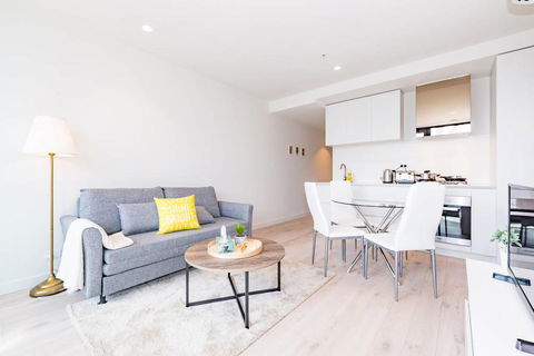 EQ Tower Luxury 1 Bedroom Central Melbourne - Accommodation Australia 1
