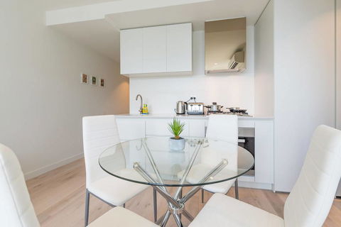 EQ Tower Luxury 1 Bedroom Central Melbourne - Accommodation Australia 3