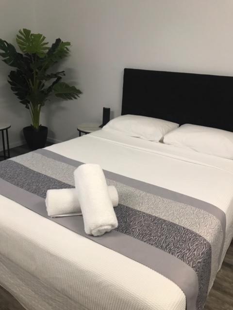 Escape On Lake - Accommodation Australia 2