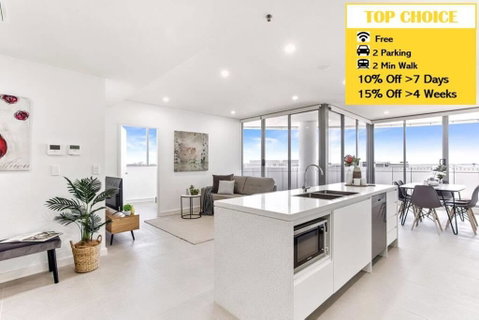 ESQ Astonishing 3BD Apartment 1 Min From Train Station - Accommodation Australia 0