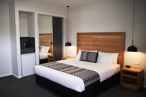 Euston Motel - Australia Shopping 3