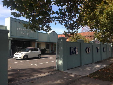 Evancourt Motel - Accommodation Australia 0