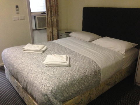 Evancourt Motel - Accommodation Australia 1