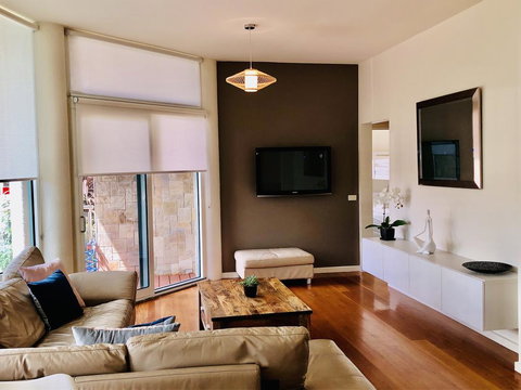 Exclusive Anglesea River Beach Apartment - Local Tourism 0