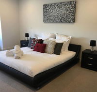 Executive Mansion Spring Racing Melbourne Cup - Accommodation Australia