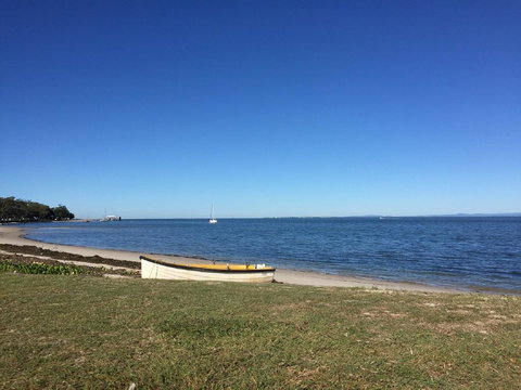 Fabulous Location - Ground Floor Waterfront Unit! Clearview Apartments - Local Tourism 2