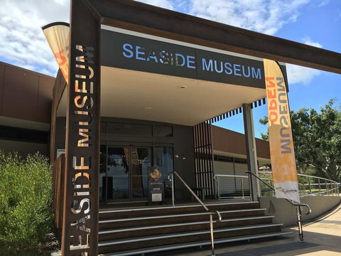 Fabulous Location - Ground Floor Waterfront Unit! Clearview Apartments - Local Tourism 3