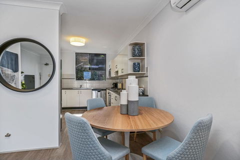 Fairlight Whispers - 10 Minutes From Manly - Accommodation Australia 1