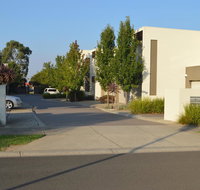 Family Friendly Unit - Australia Shopping