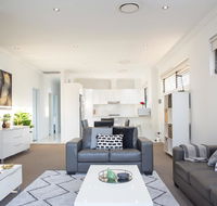 Family Size Apartment Close to Westmead Hospital - Accommodation Australia